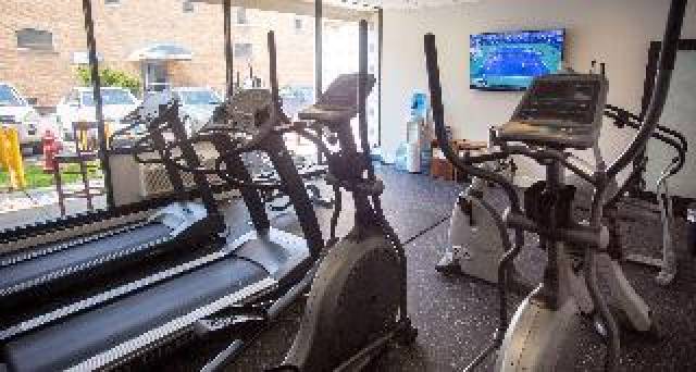 Desportos y Entretenimento