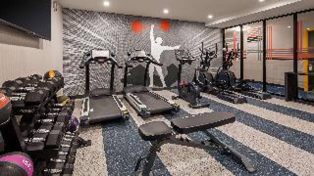 Desportos y Entretenimento