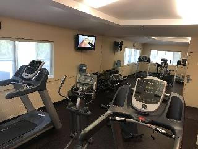 Desportos y Entretenimento