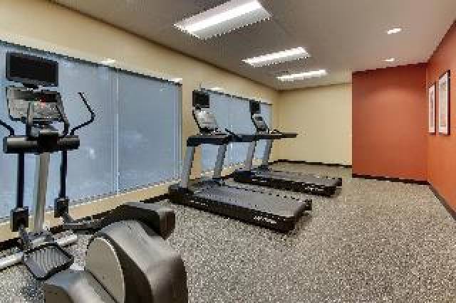 Desportos y Entretenimento