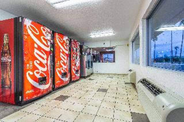 Desportos y Entretenimento