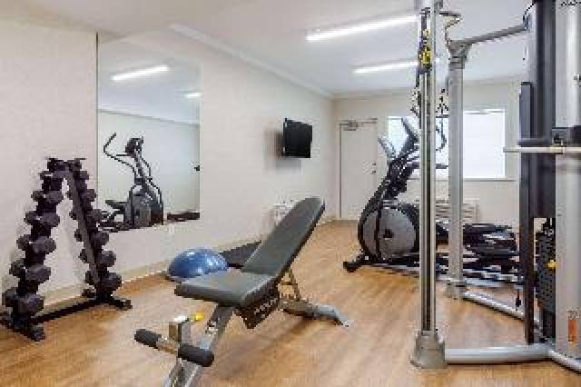 Desportos y Entretenimento