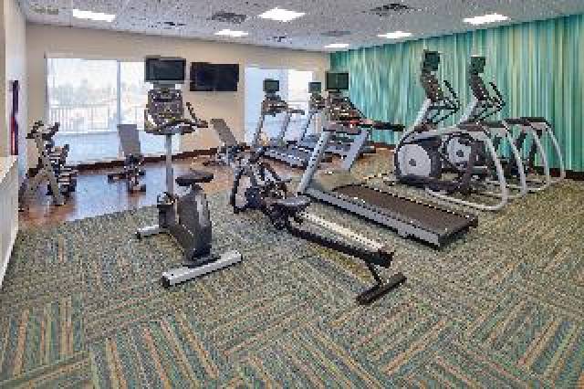 Desportos y Entretenimento