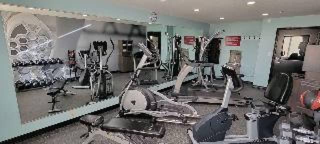 Desportos y Entretenimento