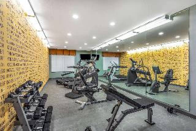 Desportos y Entretenimento