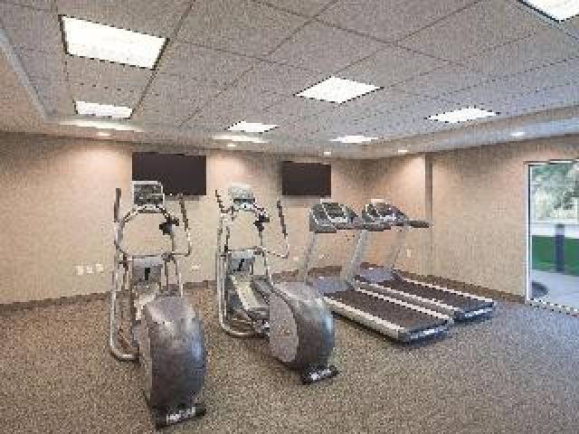 Desportos y Entretenimento