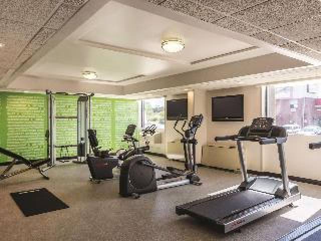 Desportos y Entretenimento