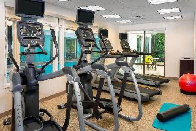 Desportos y Entretenimento