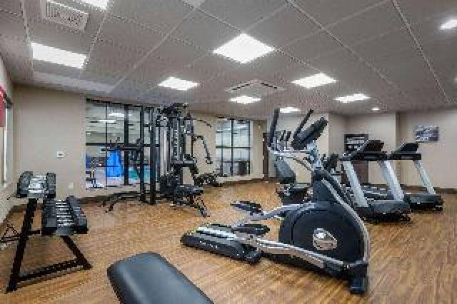 Desportos y Entretenimento