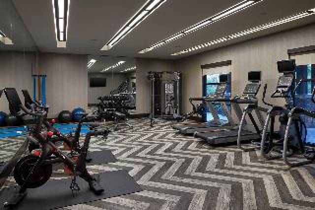 Desportos y Entretenimento
