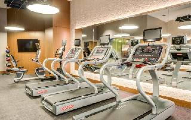 Desportos y Entretenimento