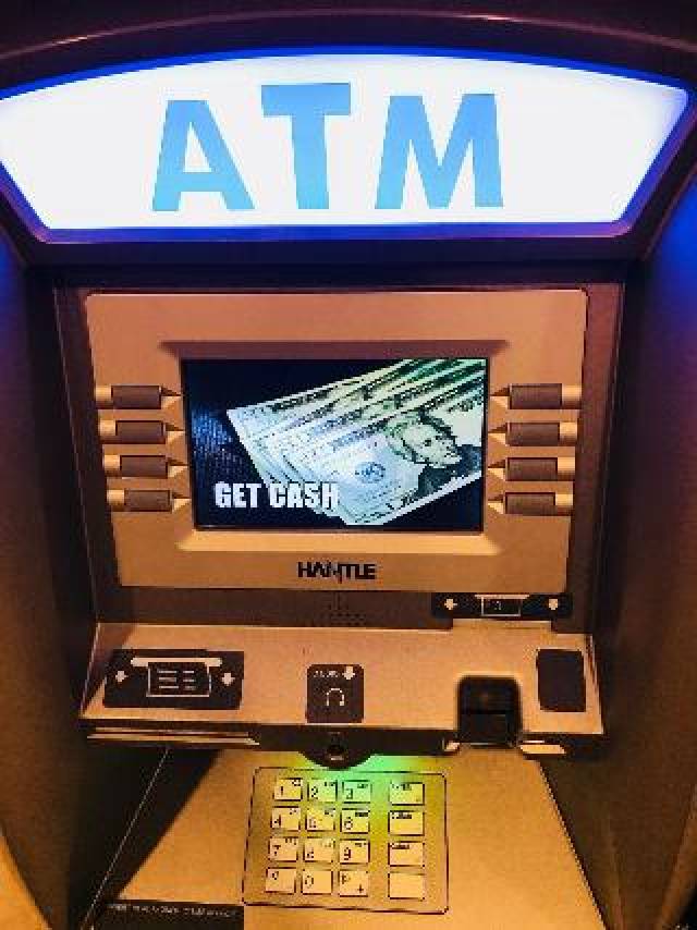 Desportos y Entretenimento