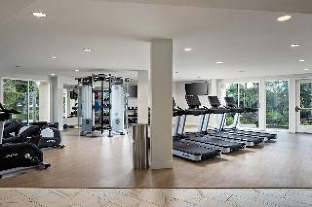 Desportos y Entretenimento