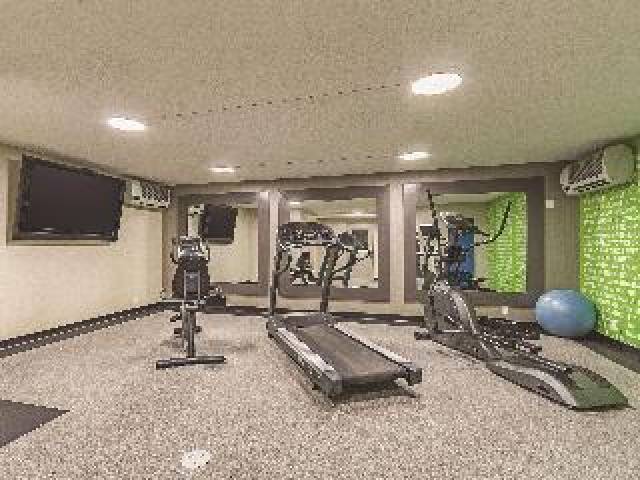 Desportos y Entretenimento