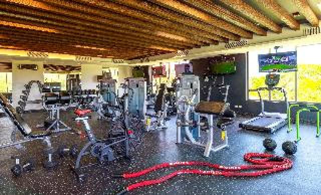 Desportos y Entretenimento