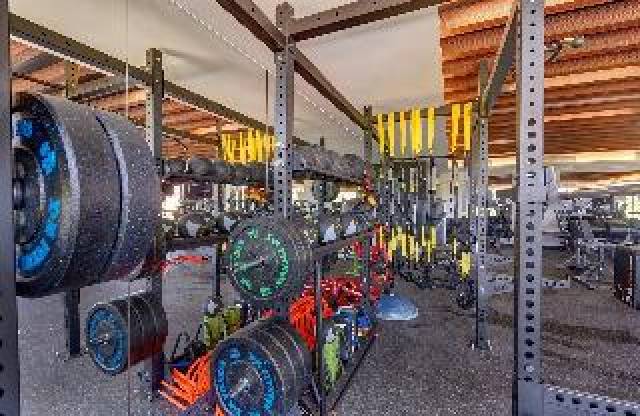 Desportos y Entretenimento