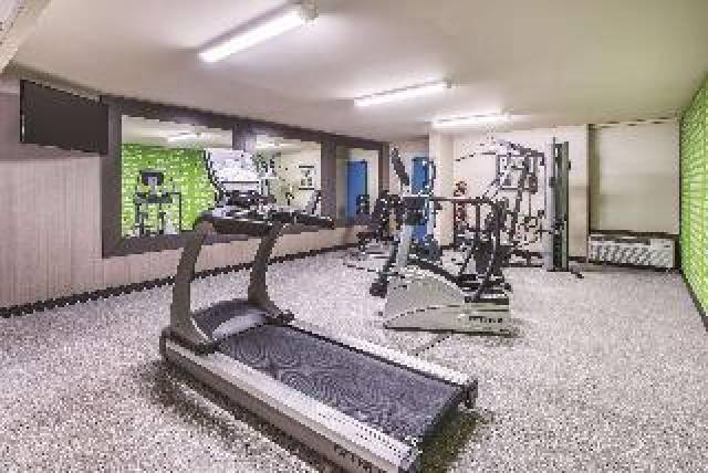 Desportos y Entretenimento