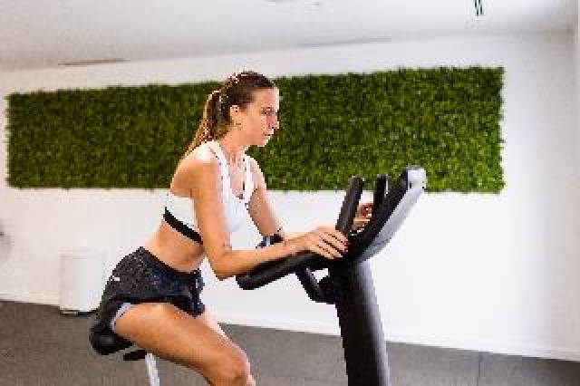 Desportos y Entretenimento