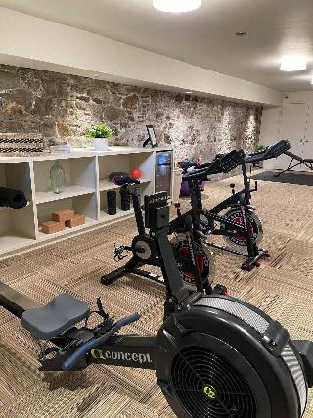 Desportos y Entretenimento