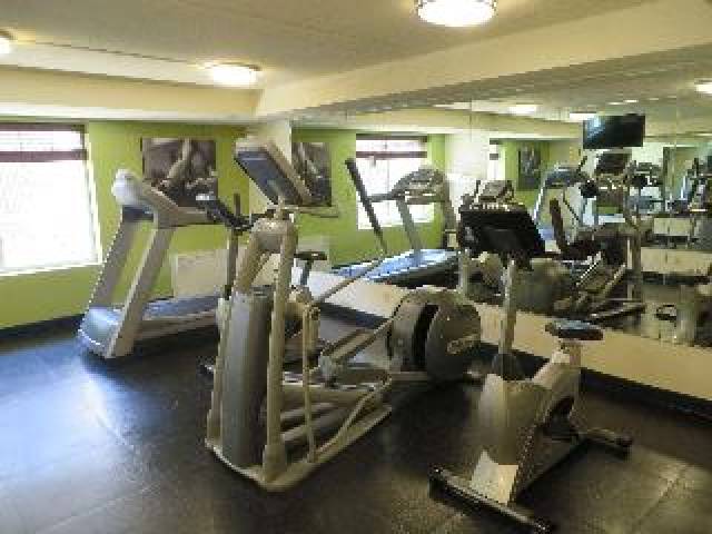 Desportos y Entretenimento