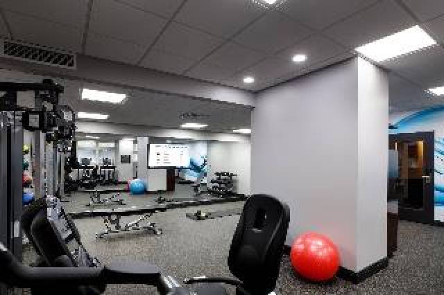 Desportos y Entretenimento