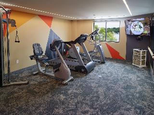 Desportos y Entretenimento