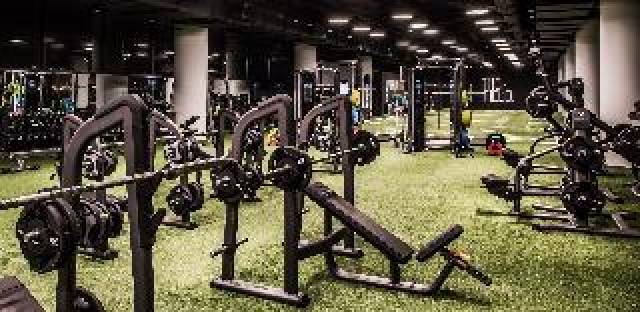 Desportos y Entretenimento