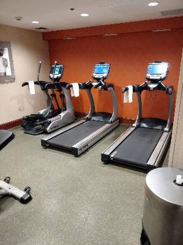 Desportos y Entretenimento