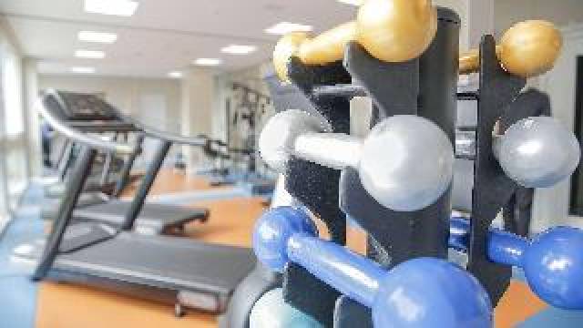 Desportos y Entretenimento