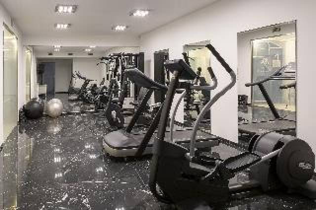 Desportos y Entretenimento
