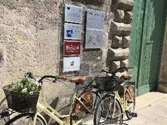 Desportos y Entretenimento