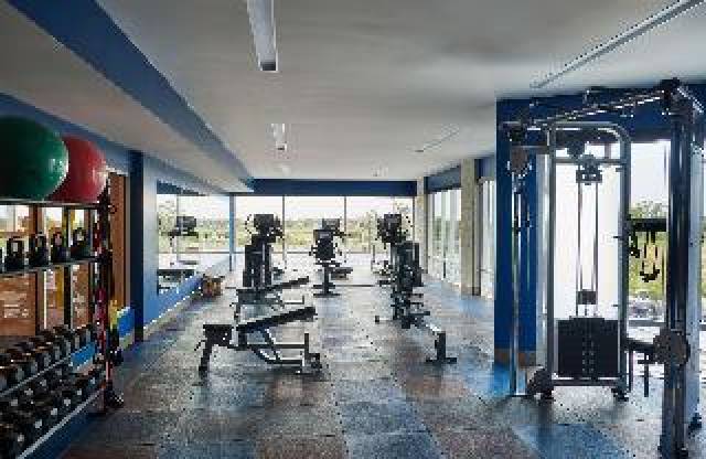 Desportos y Entretenimento