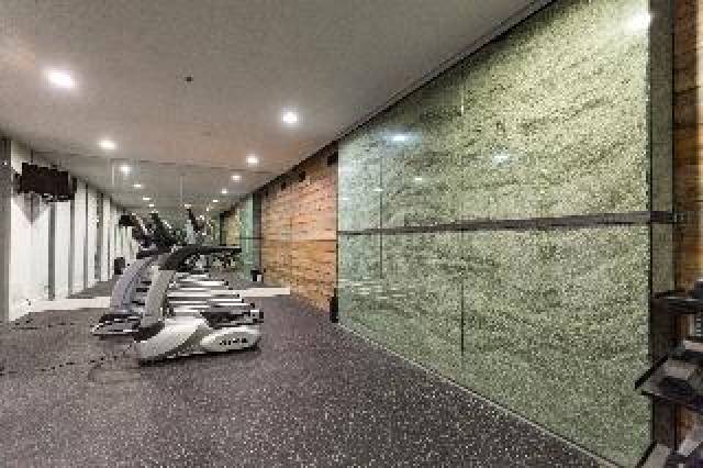 Desportos y Entretenimento
