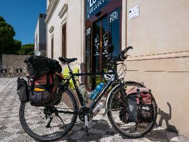 Desportos y Entretenimento