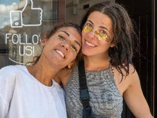 Desportos y Entretenimento
