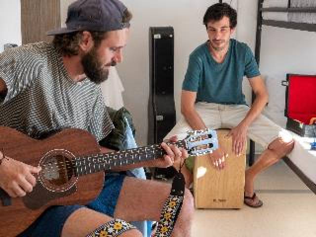 Desportos y Entretenimento