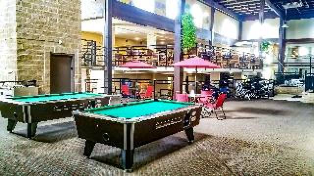Desportos y Entretenimento