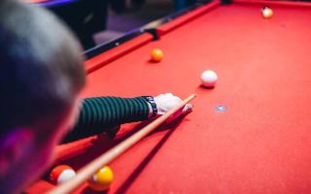 Desportos y Entretenimento