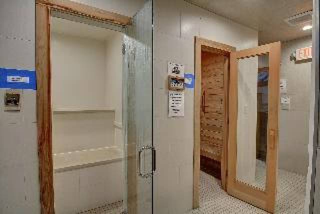Desportos y Entretenimento