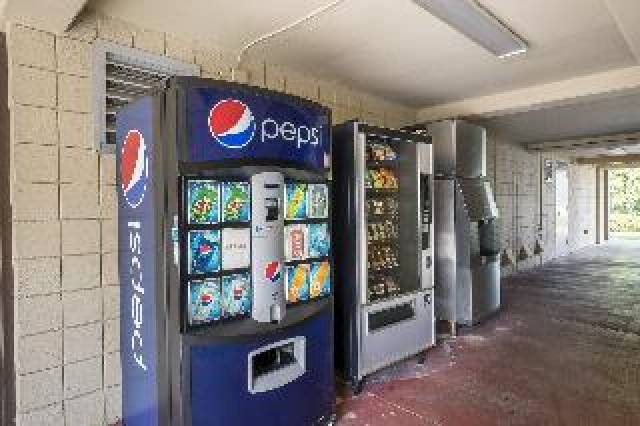 Desportos y Entretenimento