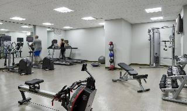 Desportos y Entretenimento