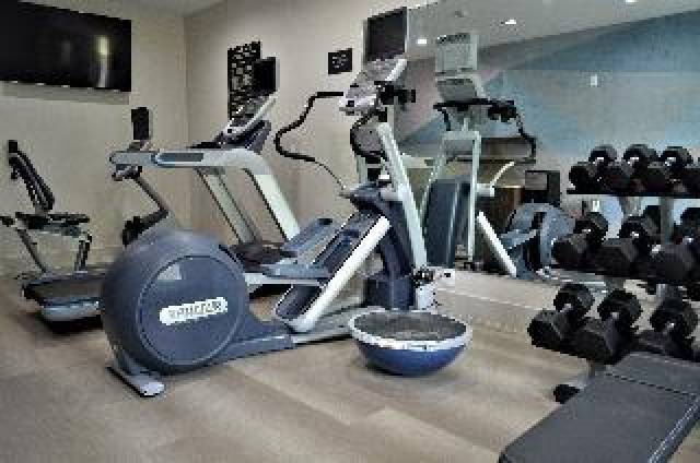 Desportos y Entretenimento
