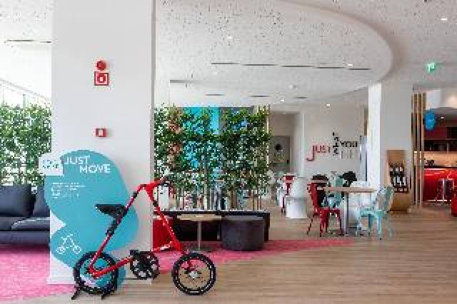 Desportos y Entretenimento