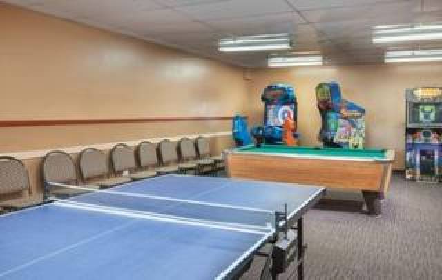 Desportos y Entretenimento