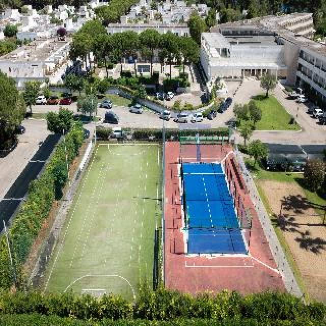 Desportos y Entretenimento