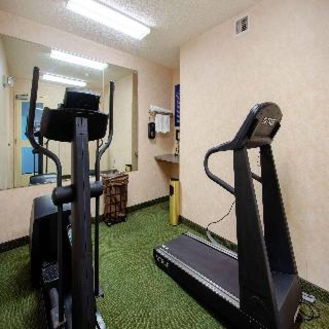 Desportos y Entretenimento