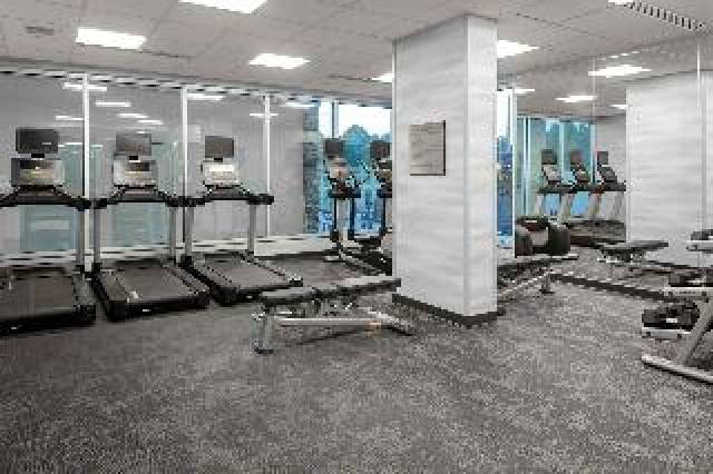 Desportos y Entretenimento