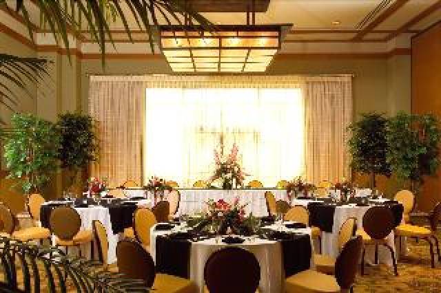 Desportos y Entretenimento