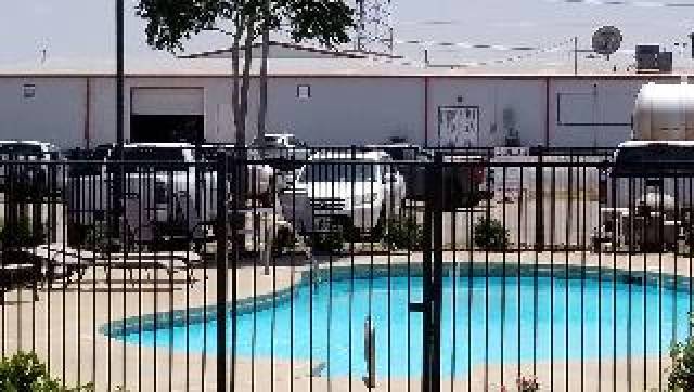 Desportos y Entretenimento