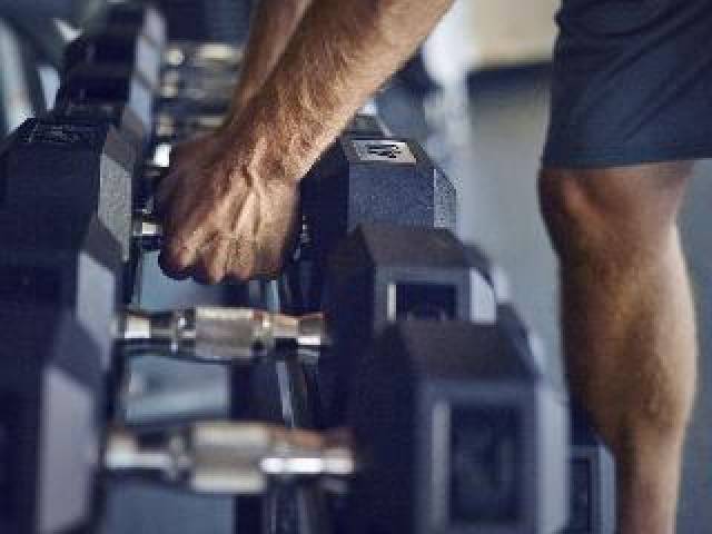 Desportos y Entretenimento